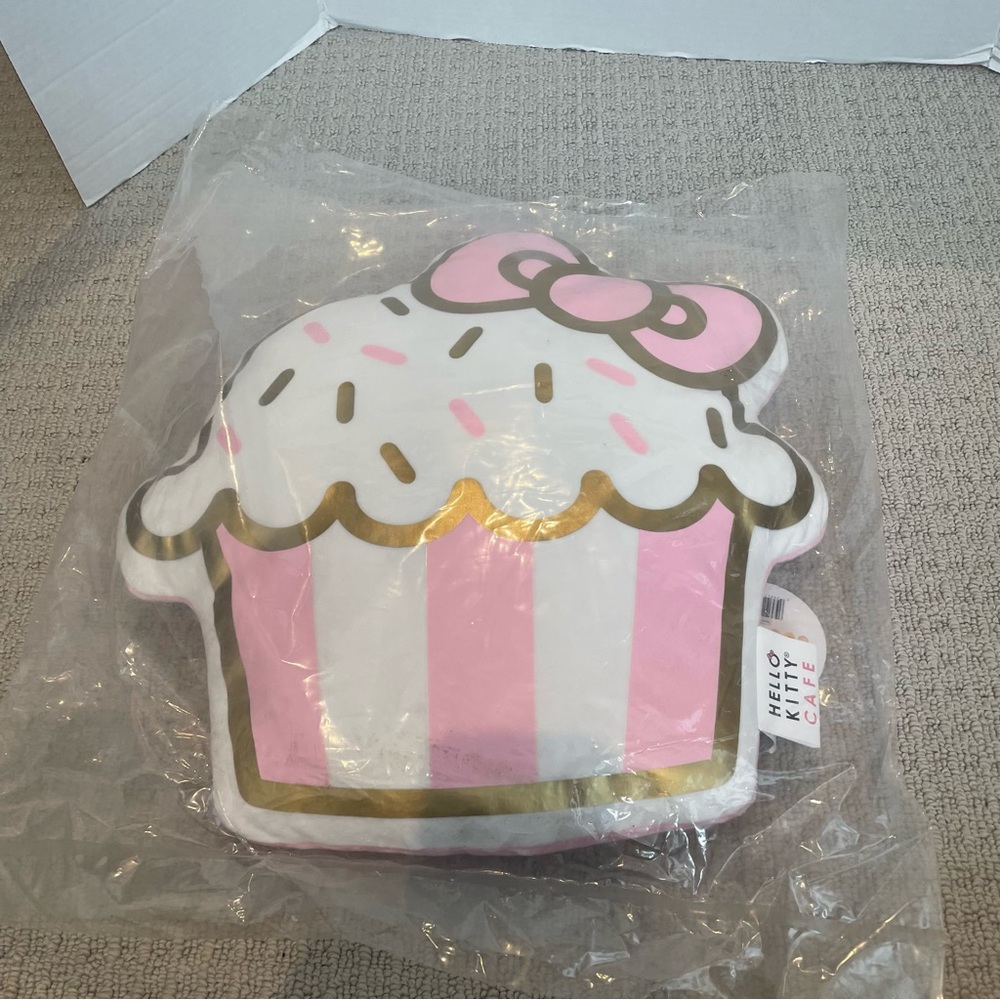 NWT hello kitty cafe hello kitty cupcake pillow